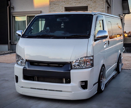 Hiace Wide to Narrow Kits-Silver Grille (Front Bumper+ Front Grille + Fog Light) #7604S【Narrow body】【Hiace 2014-2018】